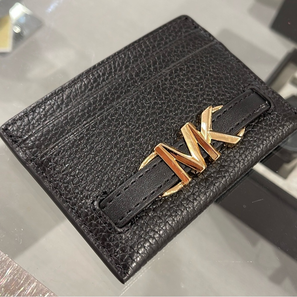 MICHAEL KORS
Reed Large Pebbled Leather Card Holder Case Wallet 
Black 
NWT